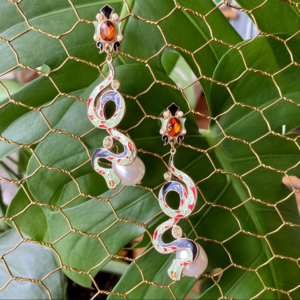 🛑SOLD🛑 Snakes in the Grass Earrings